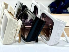 Picture of Dior Sunglasses _SKUfw55790803fw